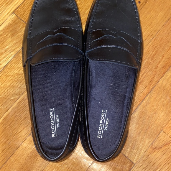 Sleek Black Men’s Loafer Size 10.5 - Picture 3 of 5